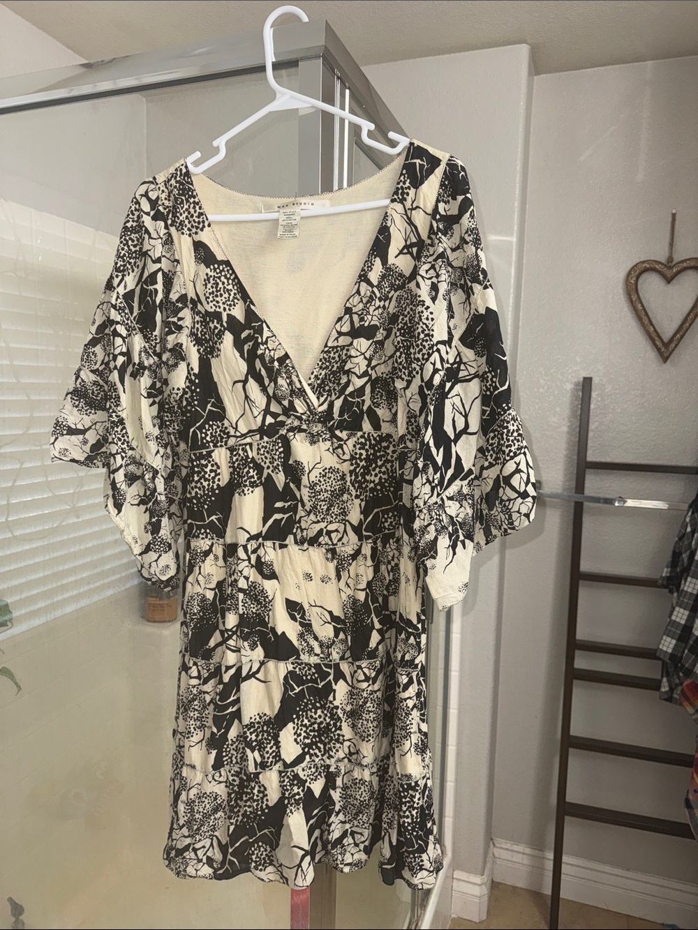 Max Studio Black & Cream Floral V-Neck Mini Dress